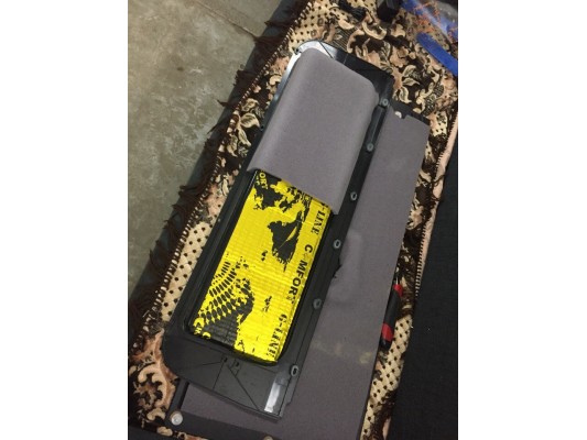 Шумоизоляция пола, арок, дверей и багажника